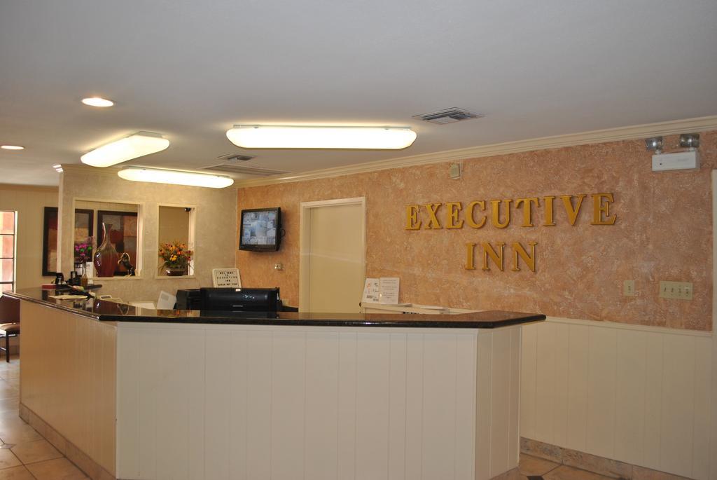 Executive Inn Brookshire Kültér fotó