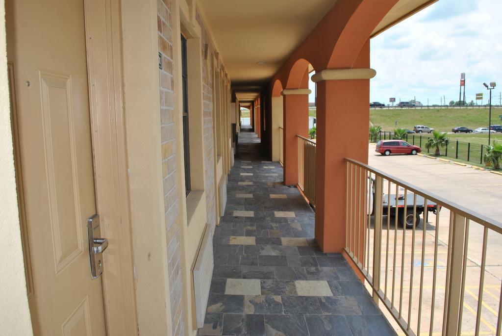 Executive Inn Brookshire Kültér fotó